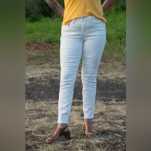 Judy Blue White Skinny Jeans High-Waisted Stretch